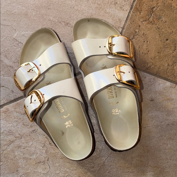 Birkenstock White Sandals Gold Arizona big Buckle size 6 - Picture 2 of 9